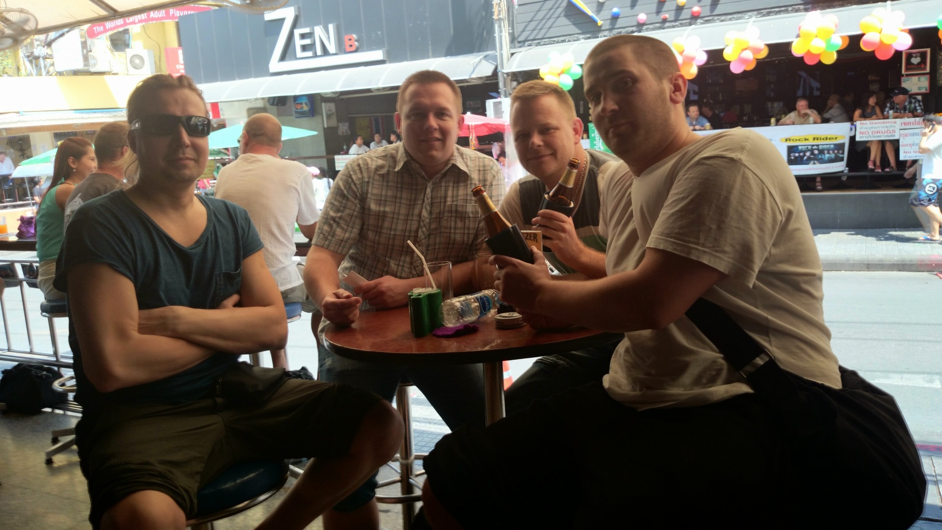 2014 · Järngänget i Thailand